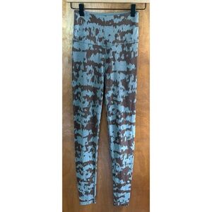 Beyond Yoga Blue Brown Tie Dye Buttery Soft High Rise Leggings 7/8 Gym Hiking